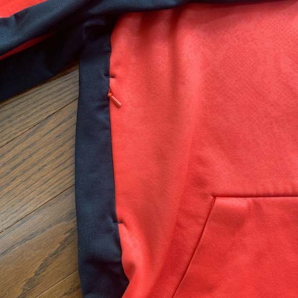 Nike Therma Fit Hooded Shirt -Women’s M - Picture 6 of 16